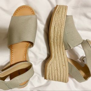 New ‼️ Espadrilles Wedges Size 10
